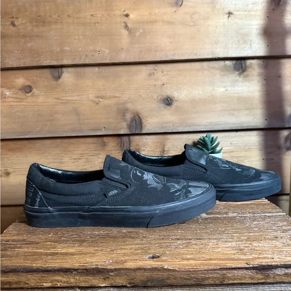VANS x Star Wars "Darth Vader" Classic Slip-On Sneakers - Picture 2 of 8